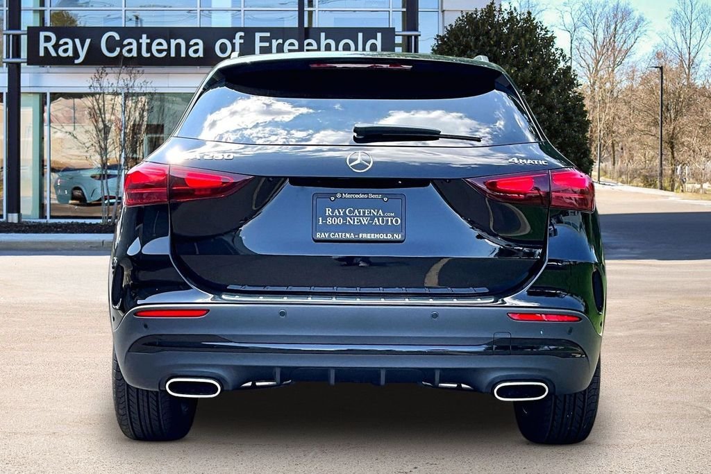 New 2026 Night Black Mercedes-Benz GLA 250 image 4