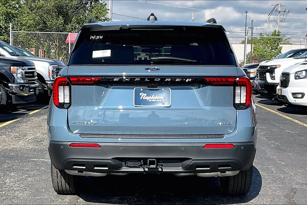 New 2026 Vapor Blue Metallic Ford Active image 3