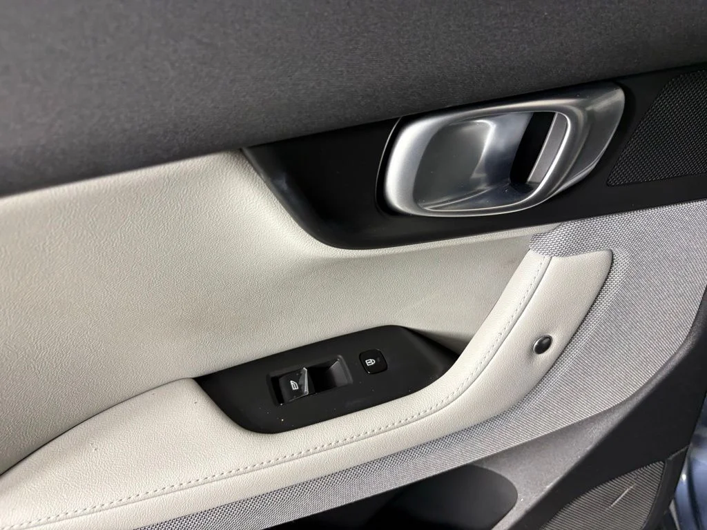Used 2023 Blue Polestar Long Range Dual Motor Performance Plus image 33