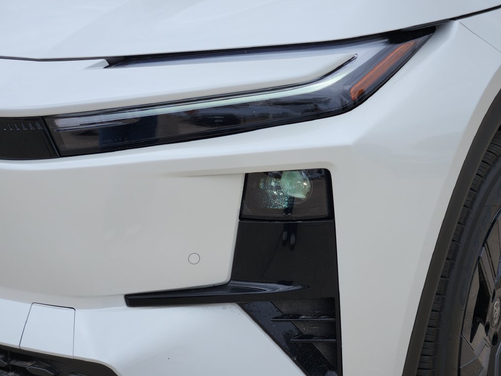 2026 Toyota C-HR SE - Photo 11