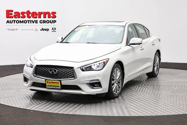 2023 INFINITI Q50 LUXE