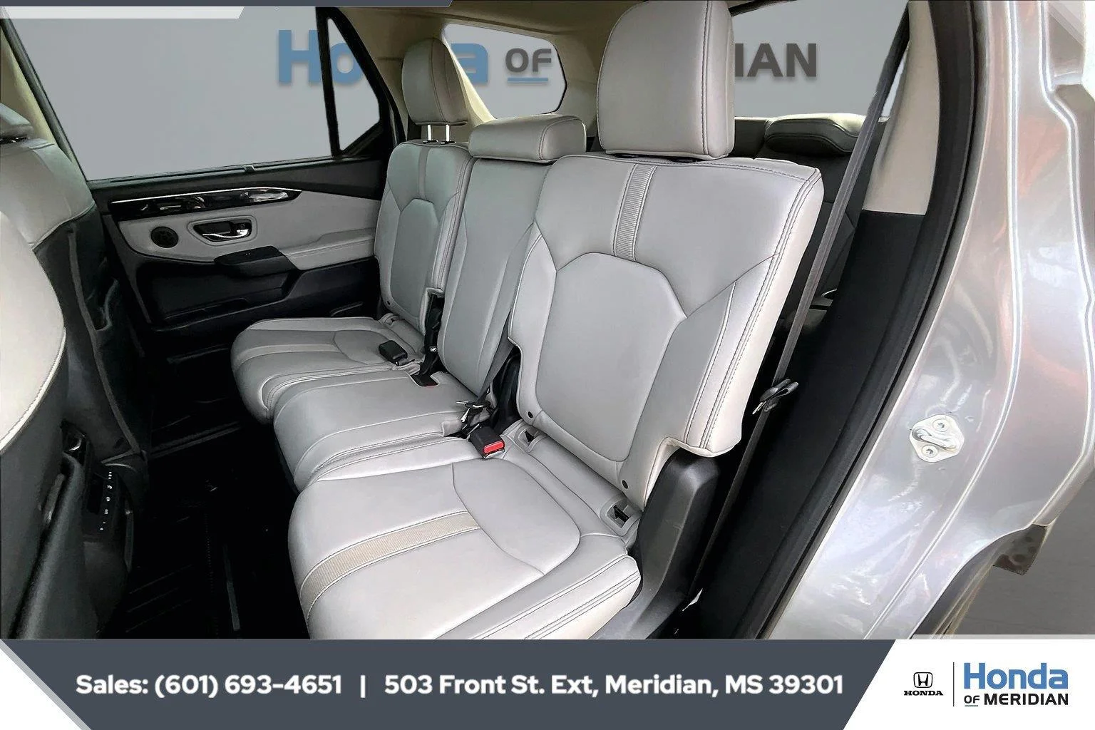 Used 2023 Lunar Silver Metallic Honda EX-L image 19