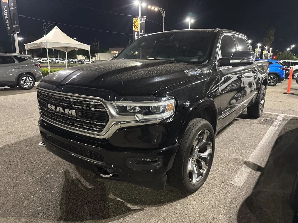 Used 2023 Diamond Black Ram Limited image 2
