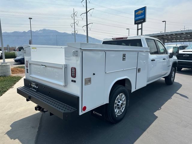 New 2026 Summit White Chevrolet WT image 17