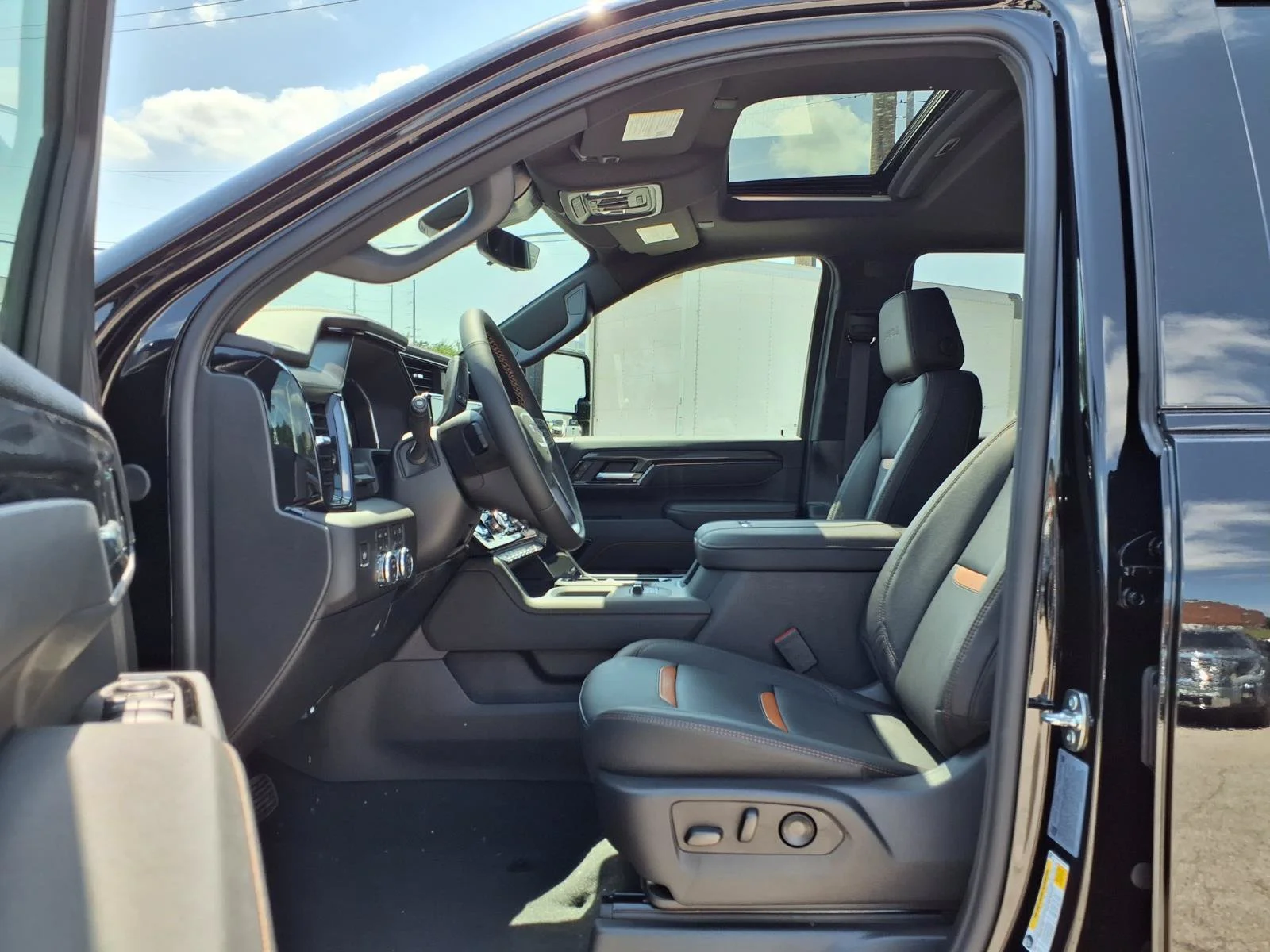 2026 GMC Sierra 2500HD AT4 - Photo 15