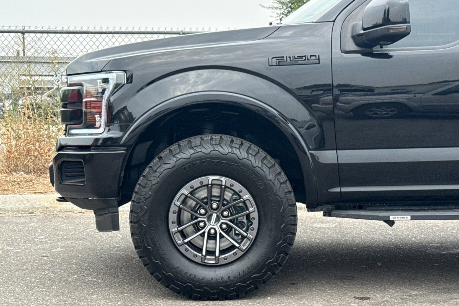 Used 2020 Black Ford Lariat image 25