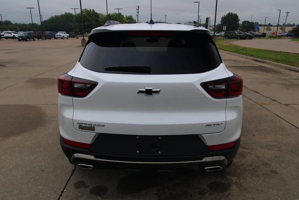 Used 2025 Beige Chevrolet ACTIV image 15
