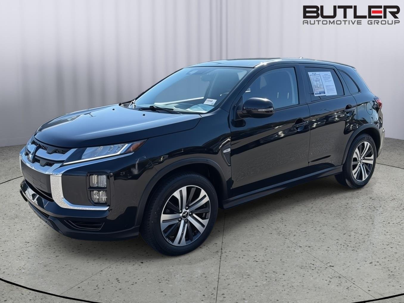 Used 2021 Labrador Black Metallic Mitsubishi ES image 2