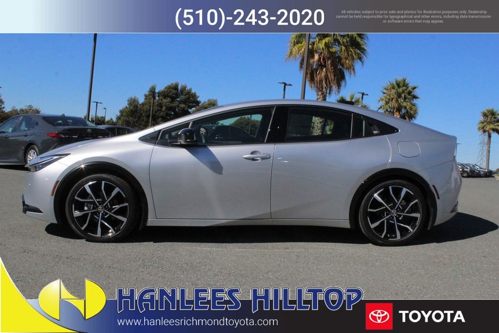 2026 Toyota Prius Plug-in Hybrid XSE - Photo 2