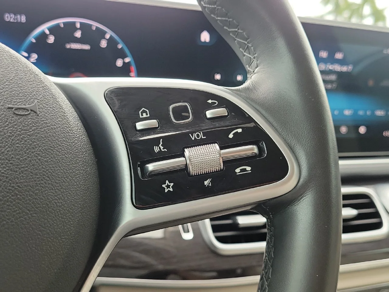 Used 2020 White Mercedes-Benz GLE 350 image 31