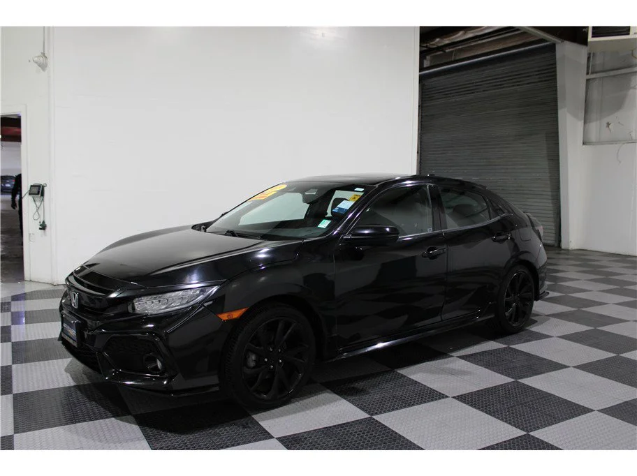 Used 2018 Black Honda Sport Touring image 7