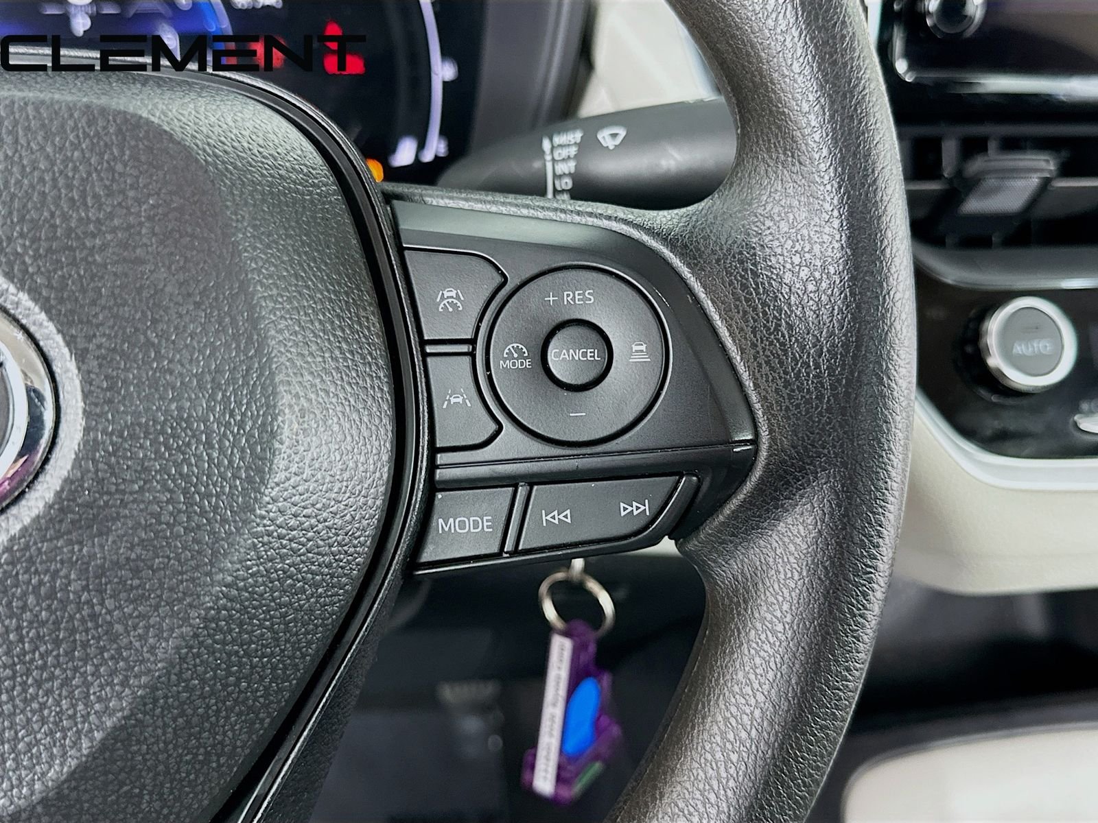 2026 Toyota Corolla LE - Photo 17