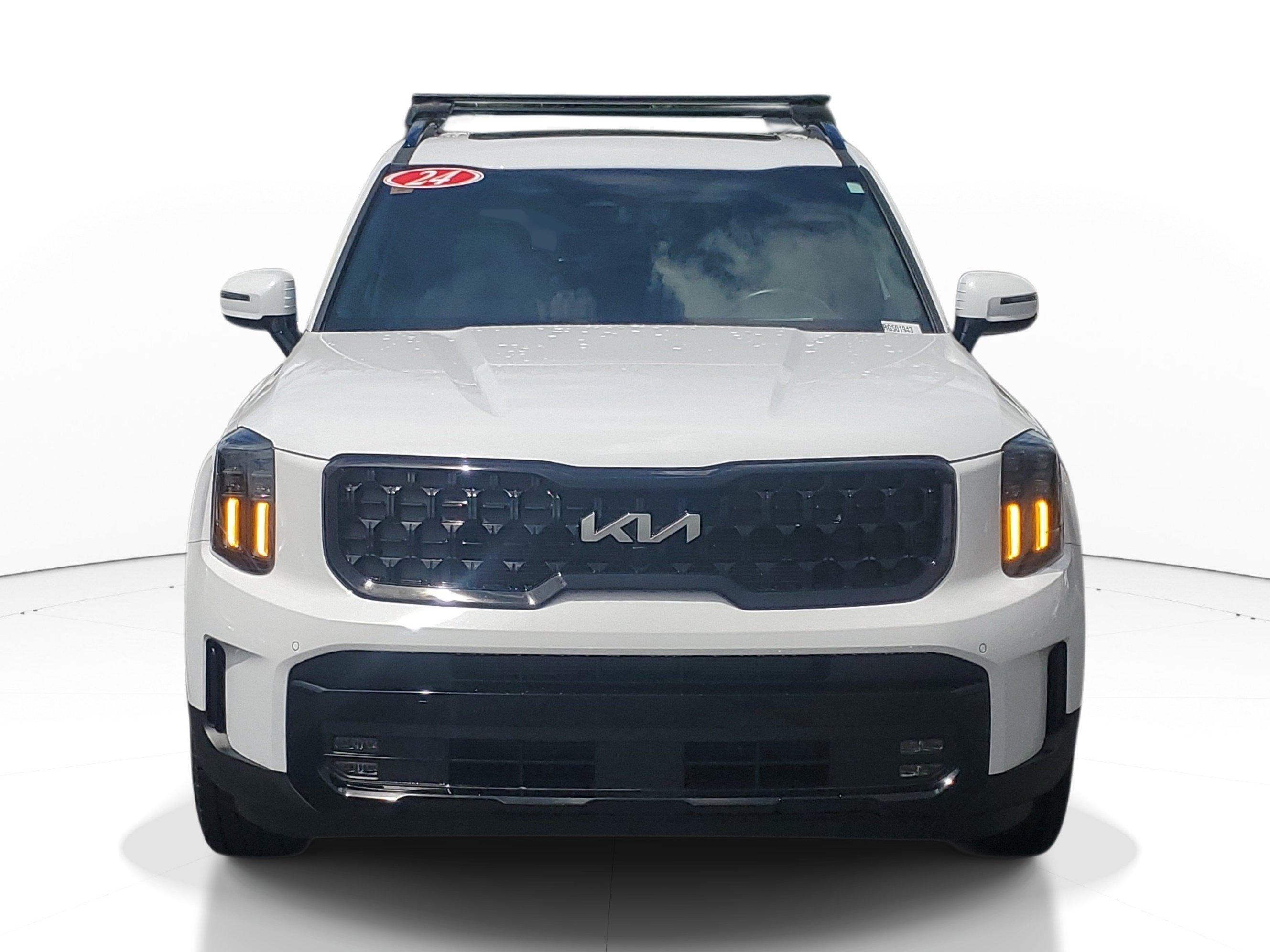 Used 2024 Glacial White Pearl Kia SX Prestige X-Pro image 2