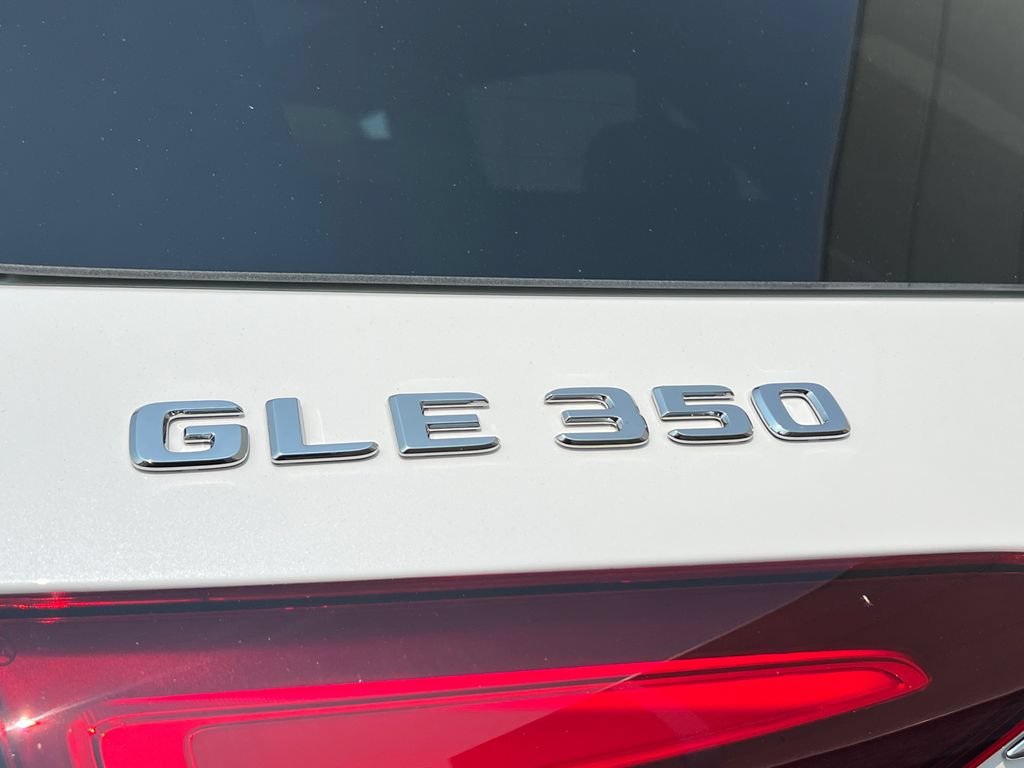 New 2026 MANUFAKTUR Moonlight White Metallic Mercedes-Benz GLE 350 image 68
