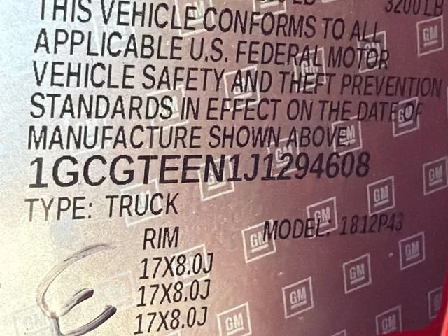 Used 2018 RED HOT Chevrolet 4WD ZR2 image 32
