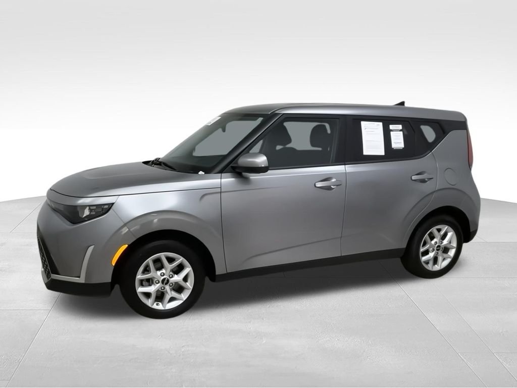 Used 2024 Gray Kia LX image 6