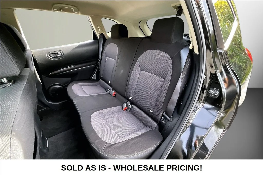 Used 2013 Black Nissan SV image 26