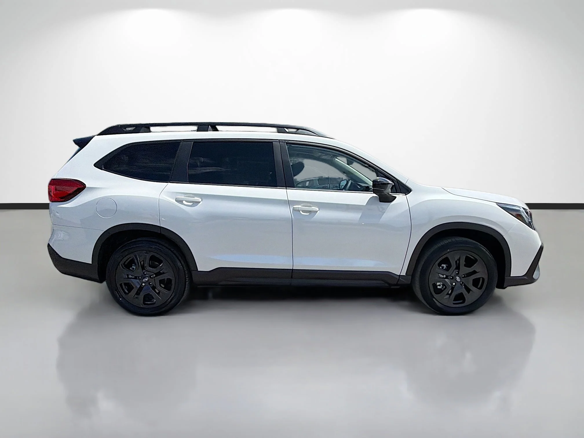 New 2026 Crystal White Pearl Subaru Onyx Edition Touring image 2