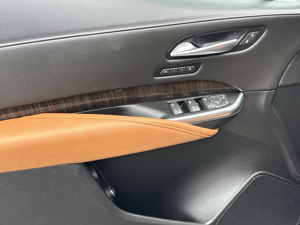 Used 2022  Cadillac Sport image 20