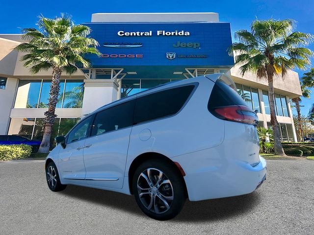 New 2026 Bright White Clear-Coat Exterior Paint Chrysler Pinnacle image 7