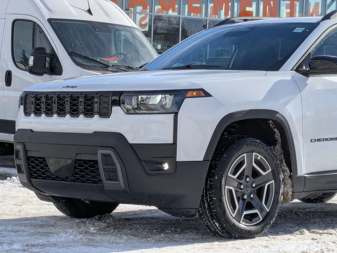 New 2026 White Jeep Laredo - - 4x4 - Customer Preferred Pkg 23F - Compact Spare Tire & More! image 12