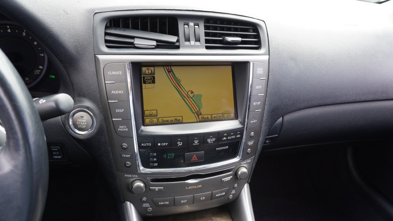 Used 2010 Red Lexus  image 16