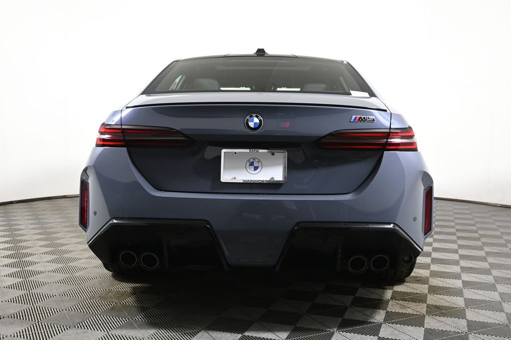 New 2026 Storm Bay Metallic BMW Base image 6