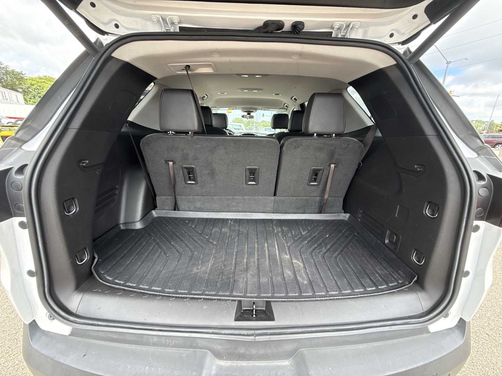Certified Used 2019 SUMMIT WHITE Chevrolet LT Leather image 24