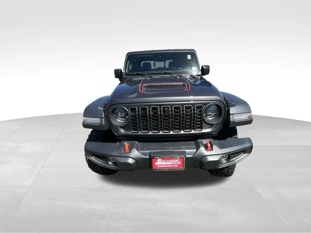 Used 2024 Gray Jeep Mojave image 27