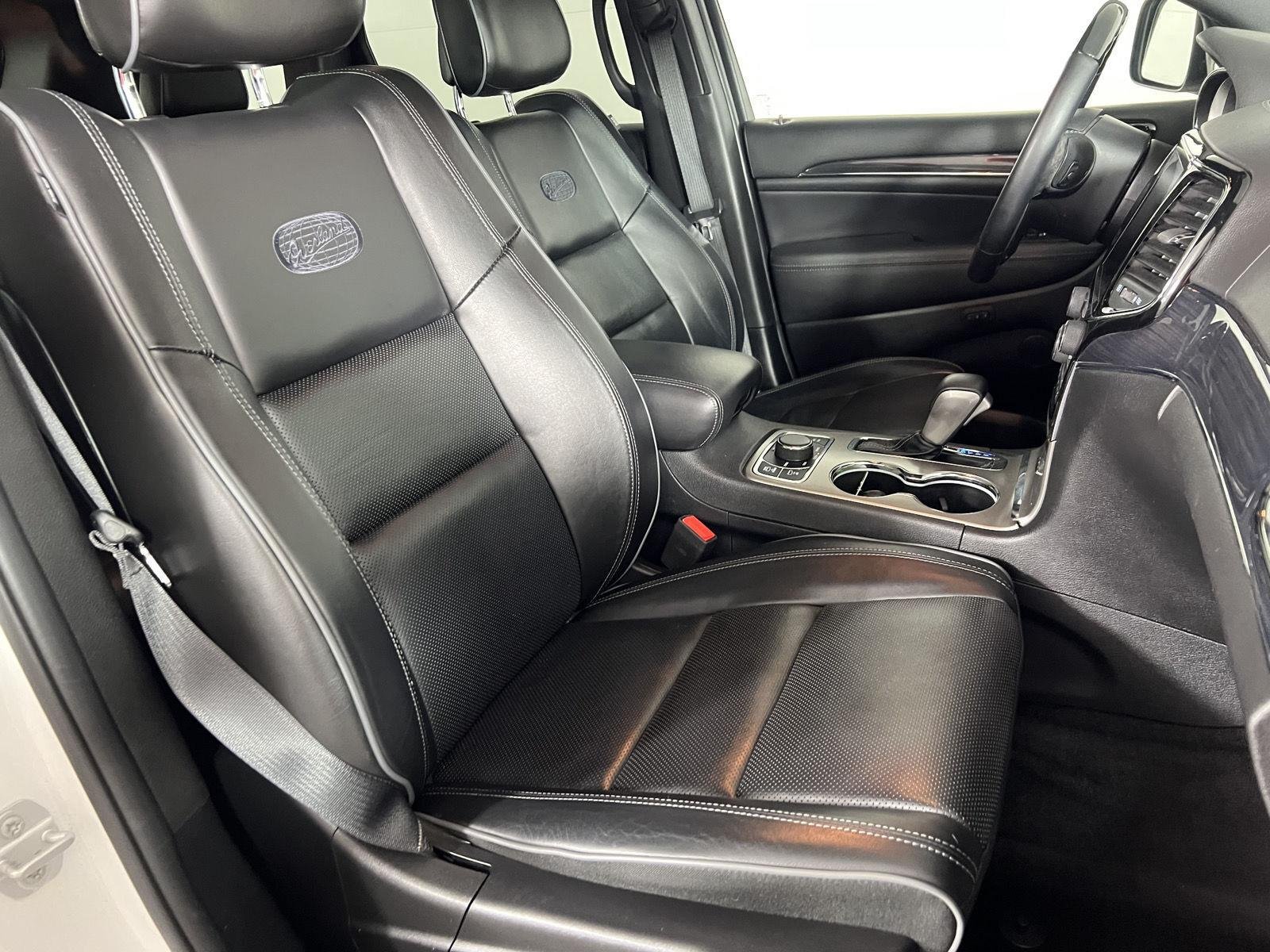 Used 2019 Ivory 3-Coat Jeep Overland image 34