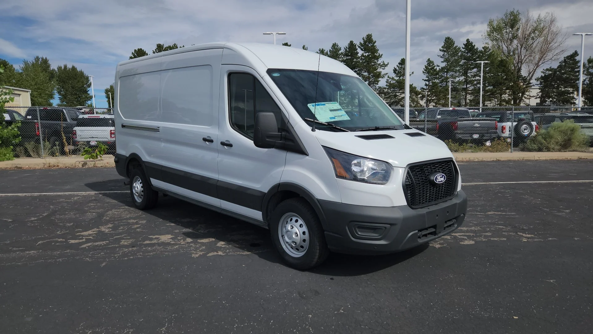 New 2026 Oxford White Ford Base image 9