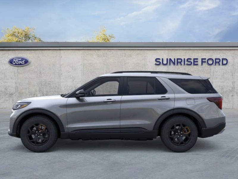 New 2026 Carbonized Gray Metallic Ford Tremor® image 3