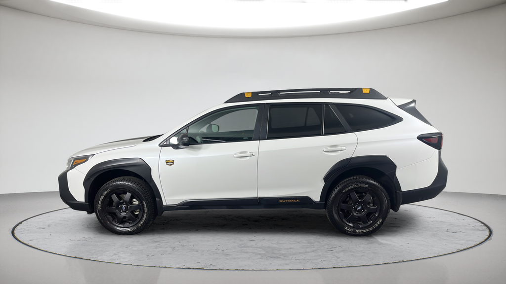 Used 2025 Crystal White Pearl Subaru Wilderness image 12