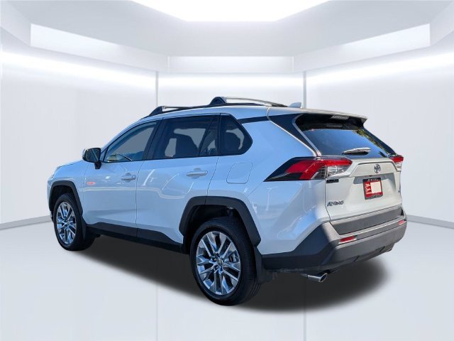 Certified Used 2025 Beige Toyota XLE Premium image 6