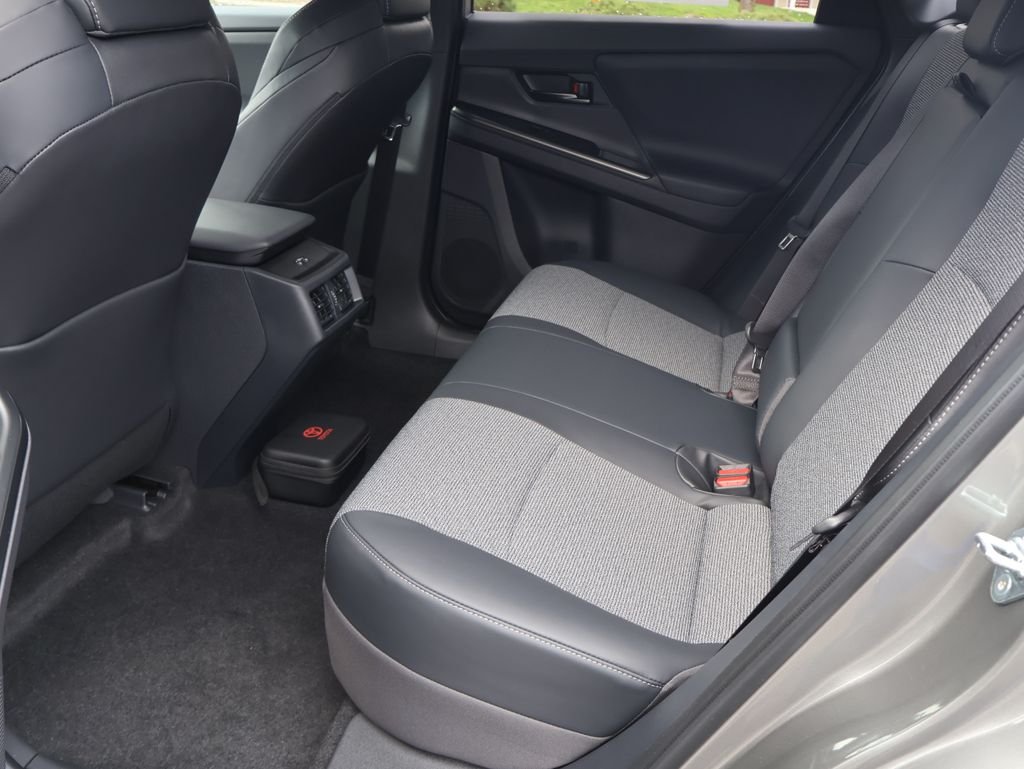 2026 Toyota bZ XLE - Photo 25