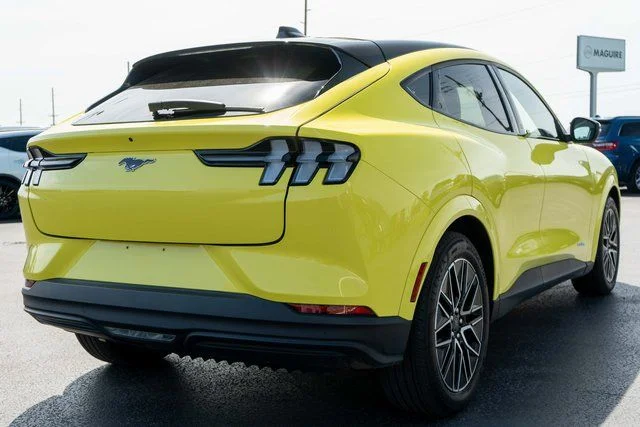 Used 2025 Yellow Ford Premium image 6