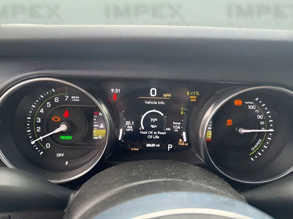 Used 2023 White Jeep Sahara image 7