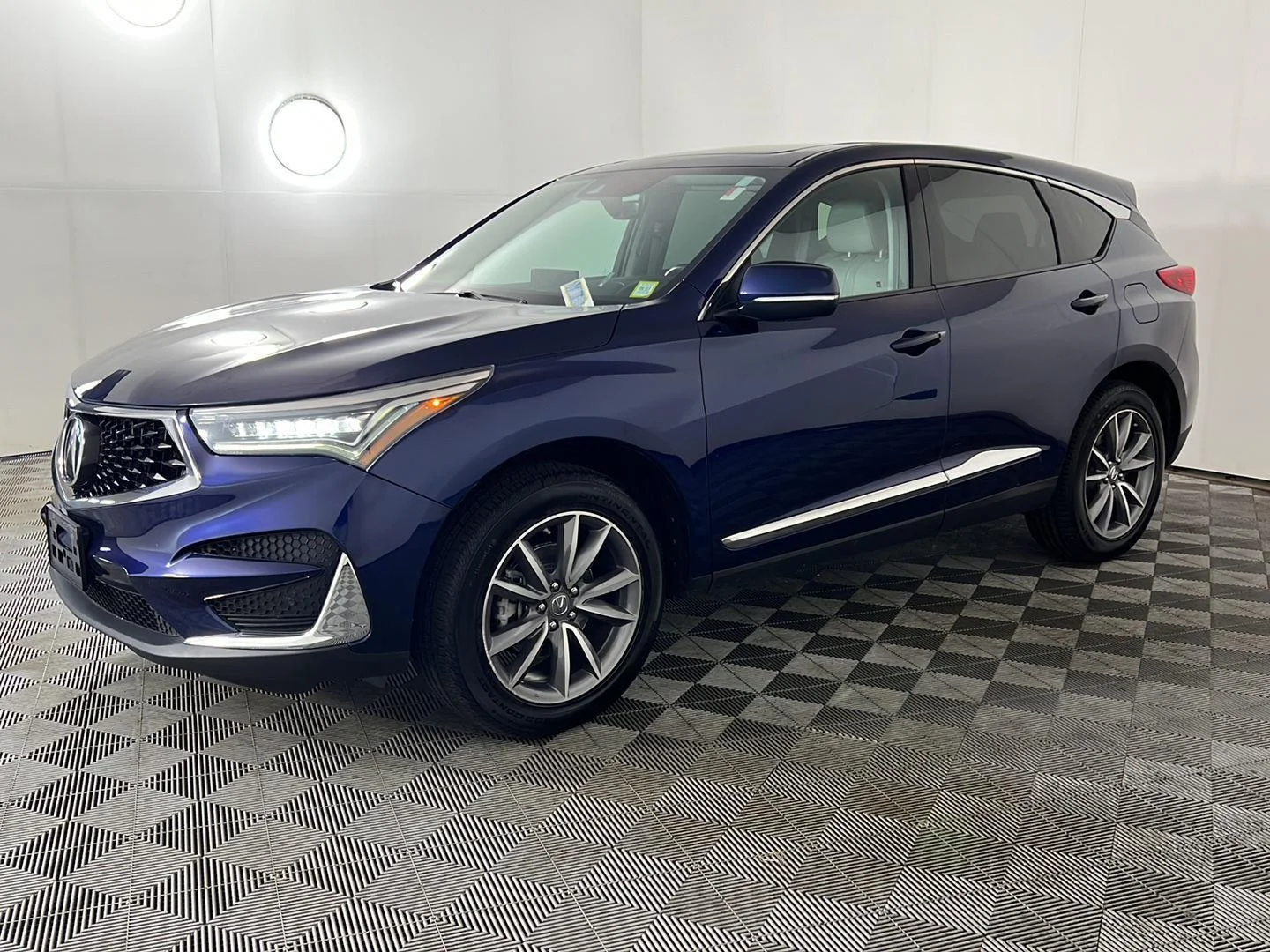 Used 2019 Fathom Blue Pearl Acura SH-AWD w/Tech image 12