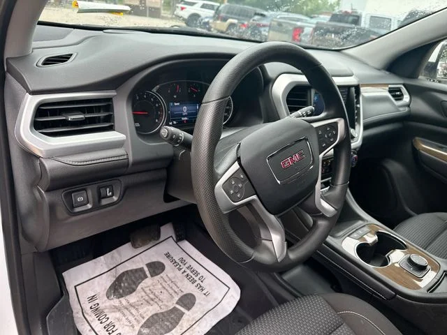 Used 2023 White GMC SLE image 13