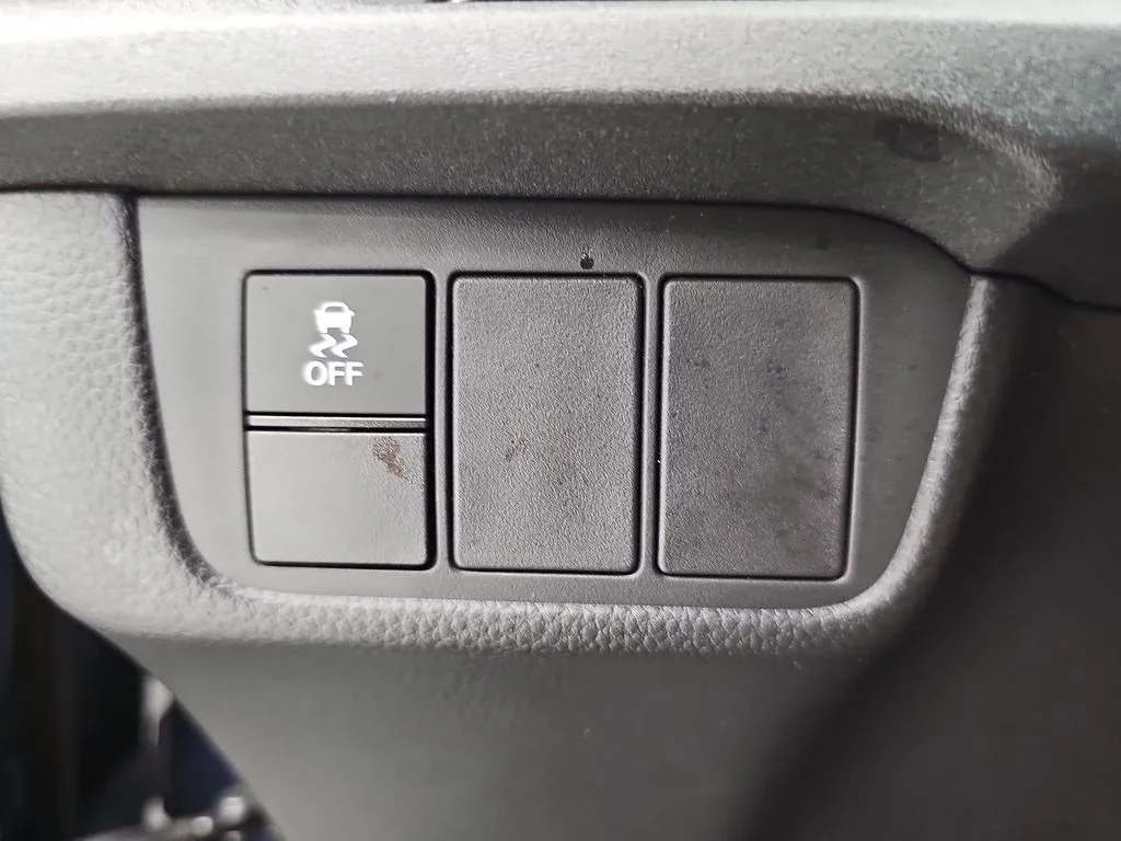 2023 Honda CR-V LX - Photo 32