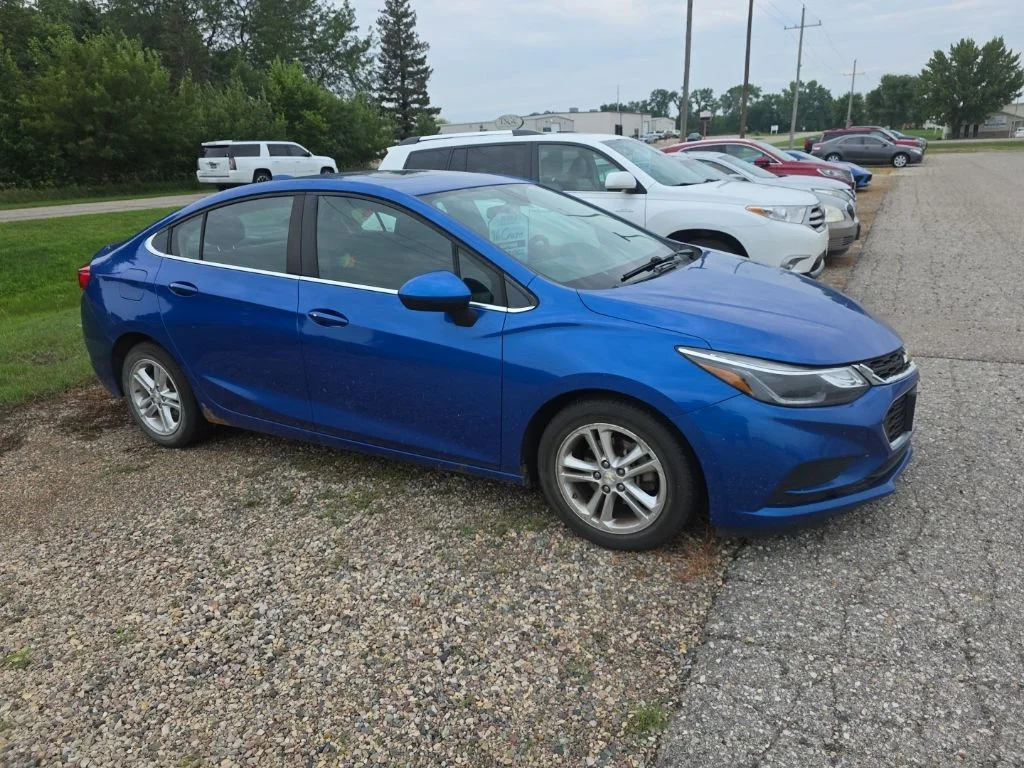 Used 2016 Blue Chevrolet LT image 2