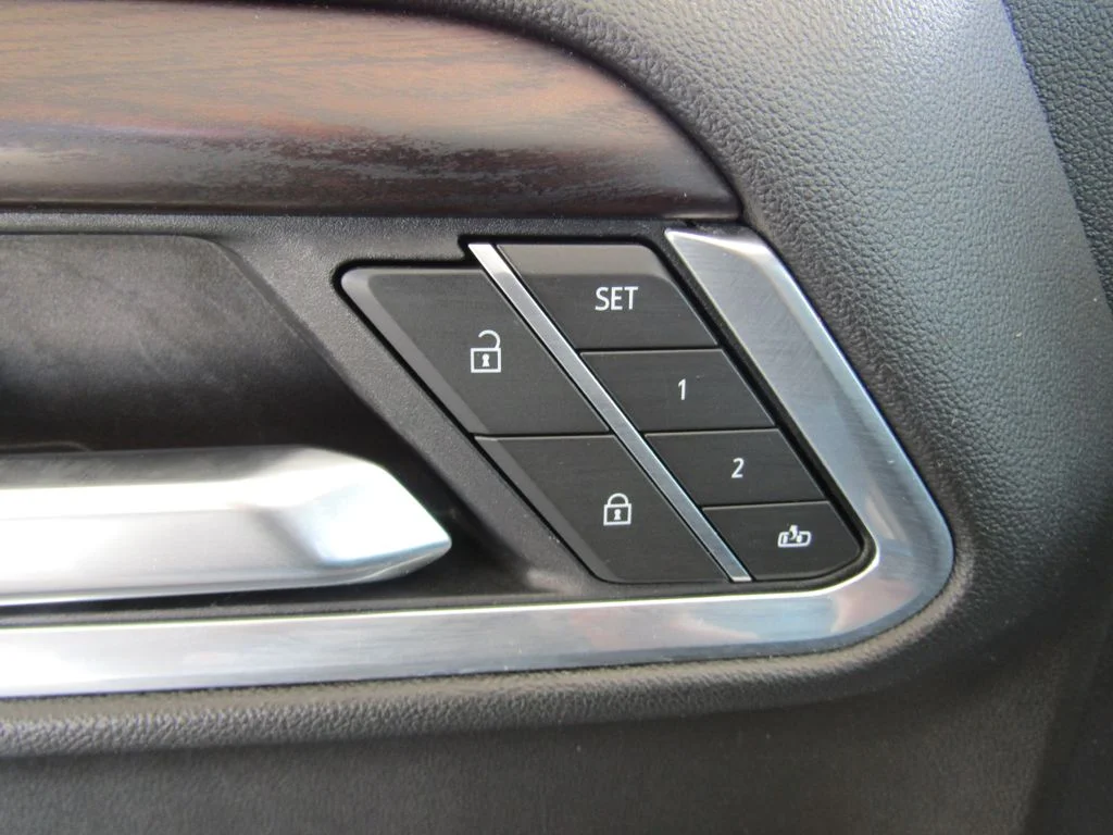 Used 2025 Sterling GMC SLT image 6