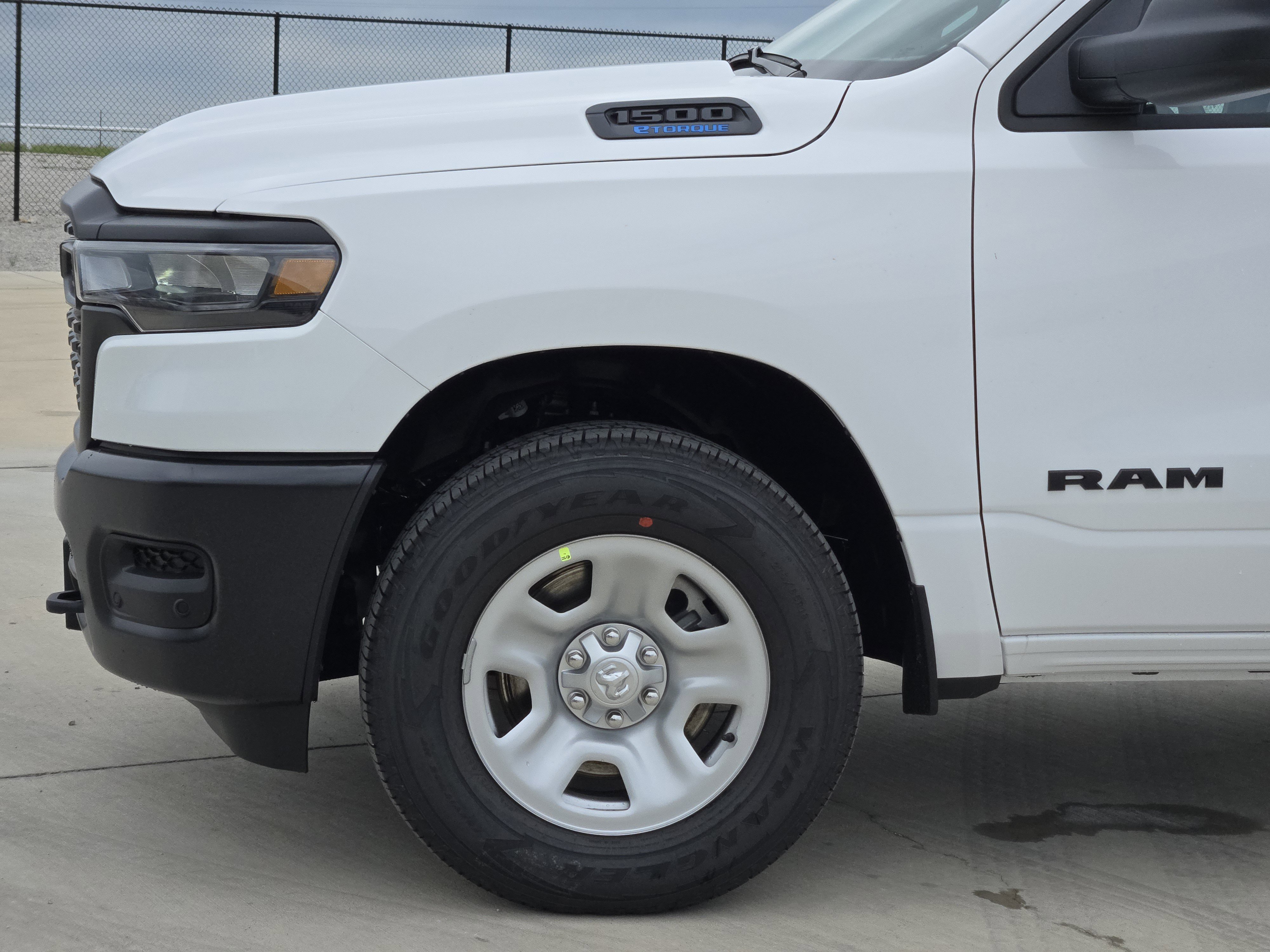 New 2026 Bright White Clearcoat RAM Tradesman image 6