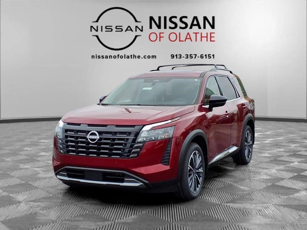 2026 Nissan Pathfinder Platinum 4WD's photo