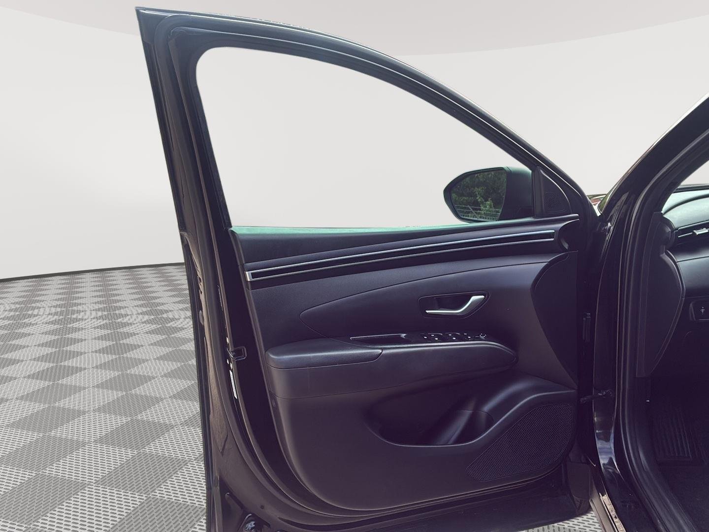 Used 2022 Phantom Black Hyundai SEL image 29
