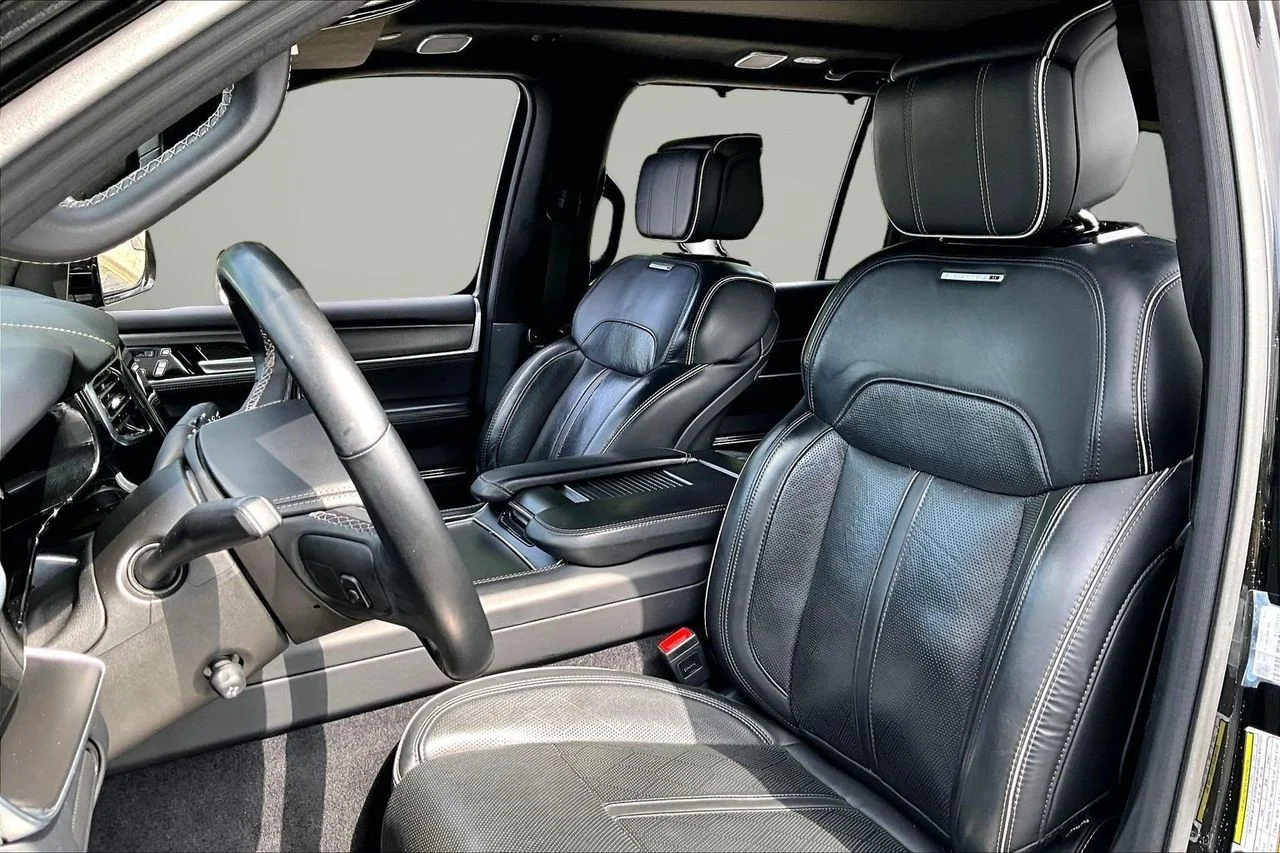 Used 2024 Black Jeep Series II image 21