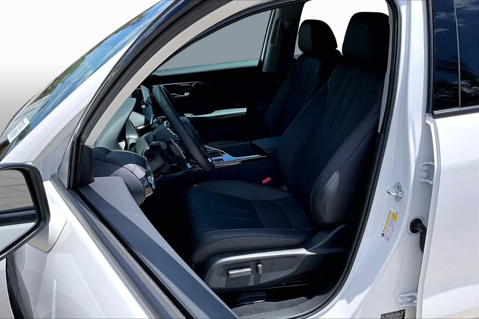 New 2026 Platinum White Pearl Acura  image 9