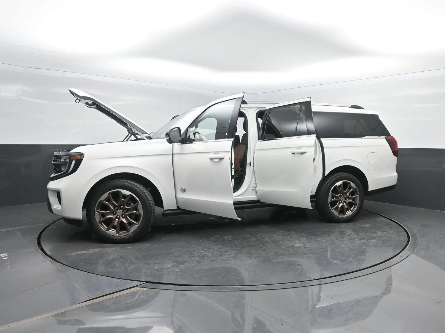 New 2026 Star White Metallic Tri-Coat Ford MAX King Ranch® image 52