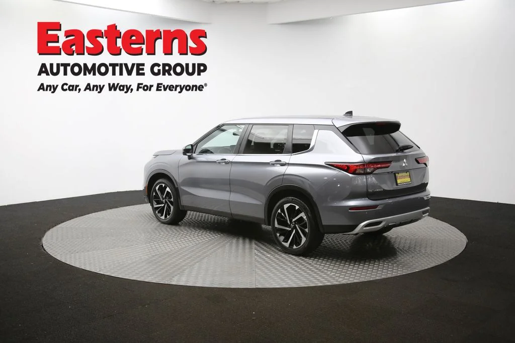 Used 2024 Gray Mitsubishi SE image 63