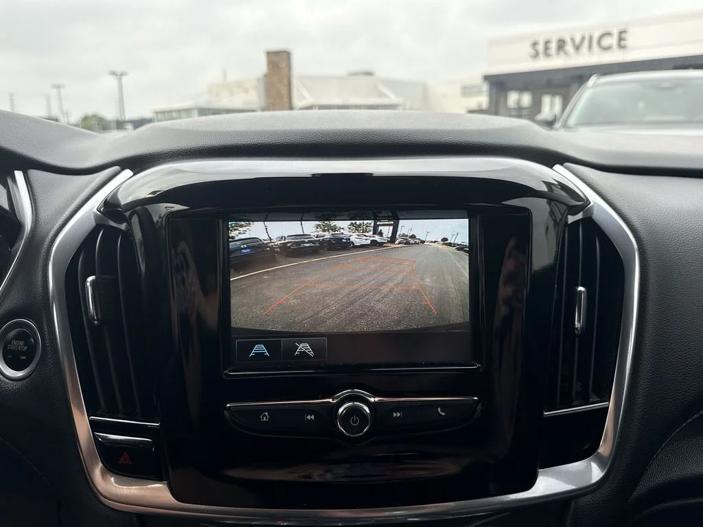 Used 2018 Black Chevrolet LS image 17